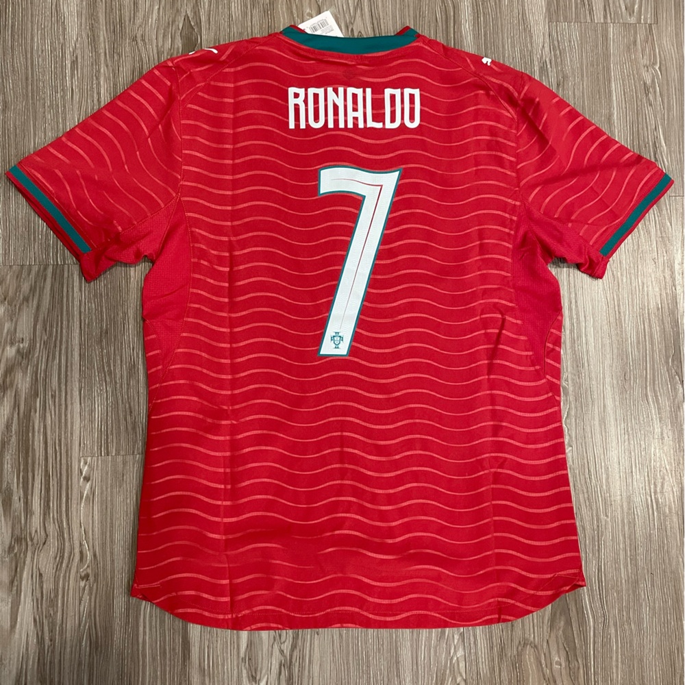 Puma Portugal Red and Green Authentic Men's Soccer Jersey - Ronaldo 7 - Picture 3 of 4